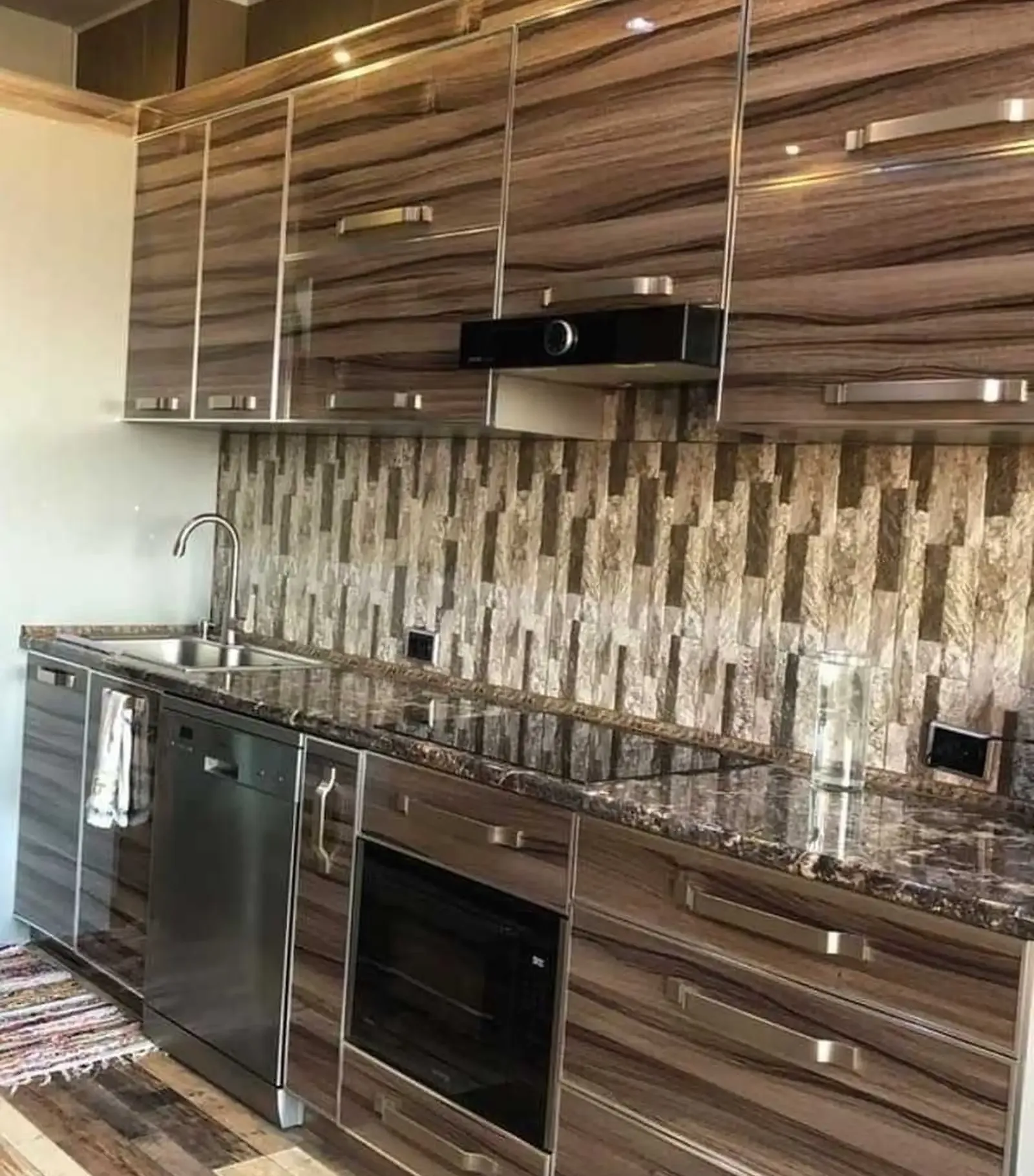 2-комн. квартира, 12 этаж, 62м², Опера балет. Гостиница Ватан.