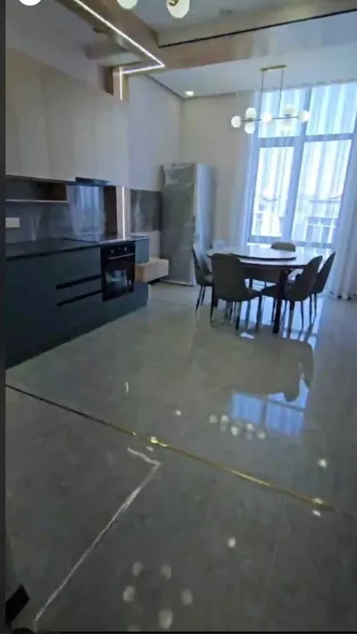 2-комн. квартира, 10 этаж, 93м², Шохмансур
