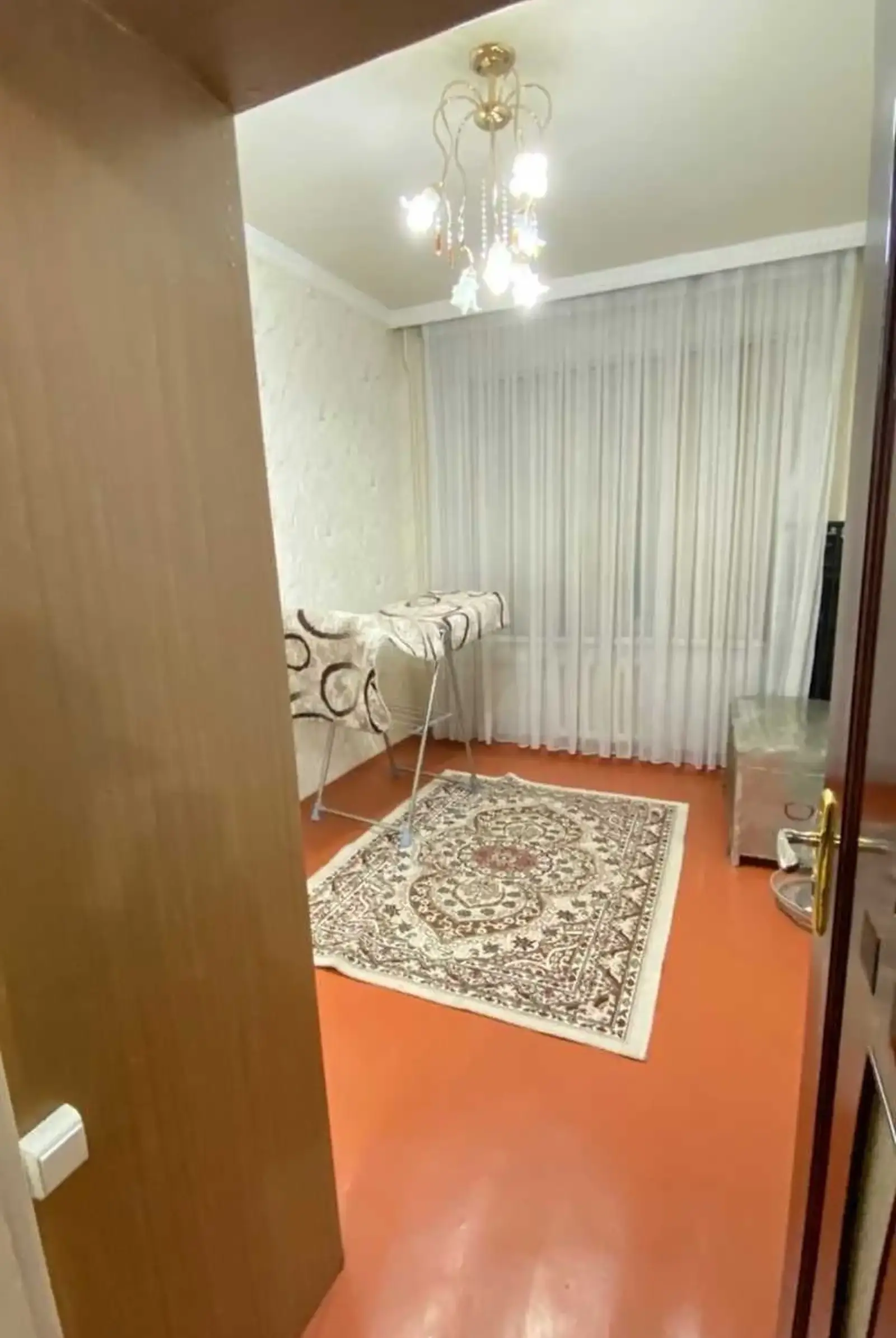 3-комн. квартира, 1 этаж, 75м², шохмансур