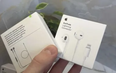 Наушники airPods