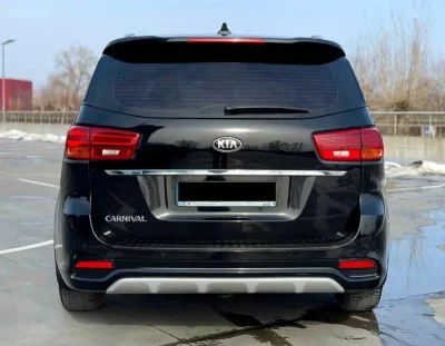 Спойлер Kia Carnival