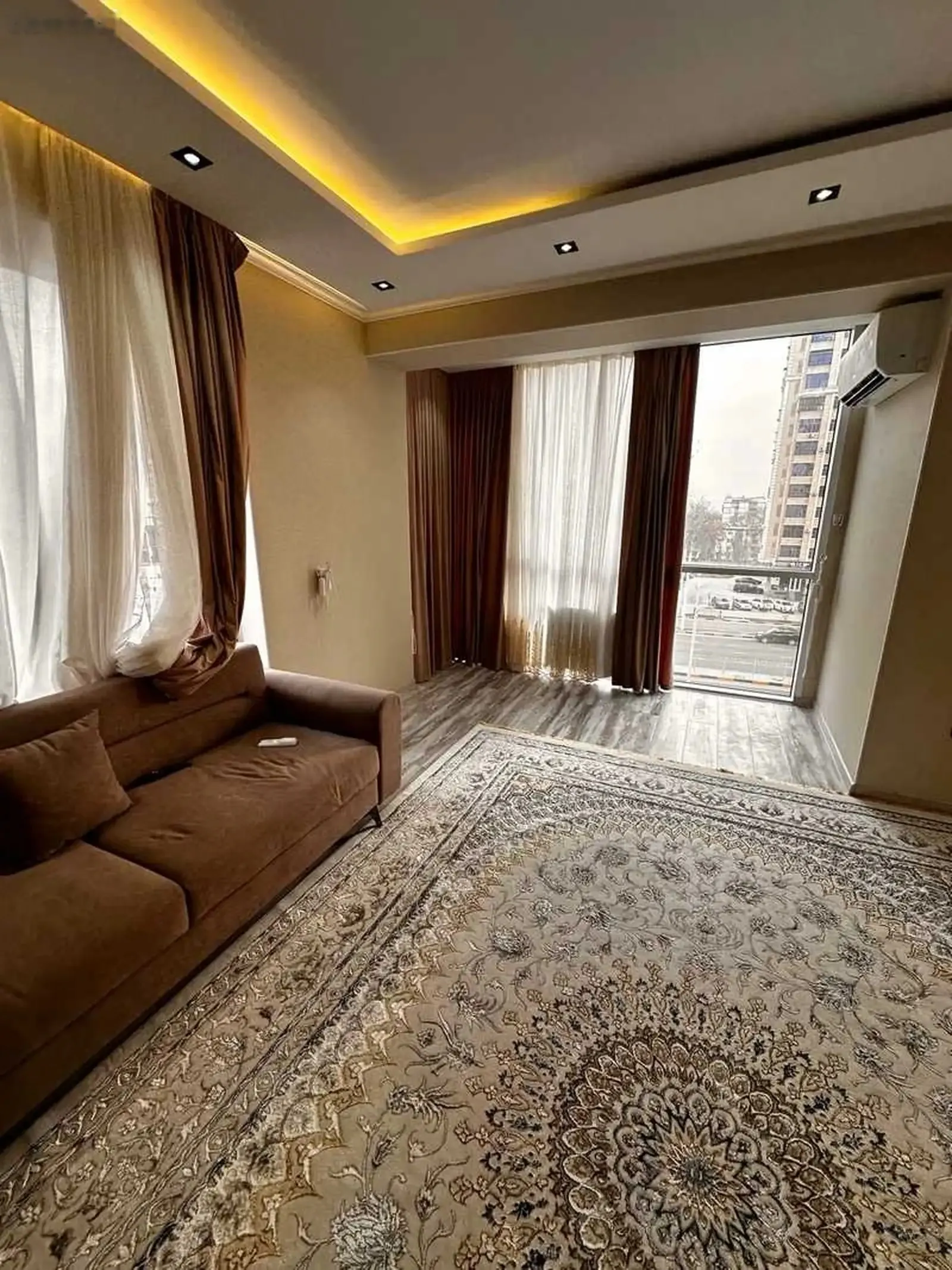 3-комн. квартира, 2 этаж, 82м², 102мкр
