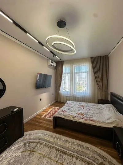 2-комн. квартира, 9 этаж, 70м², И. Сомони