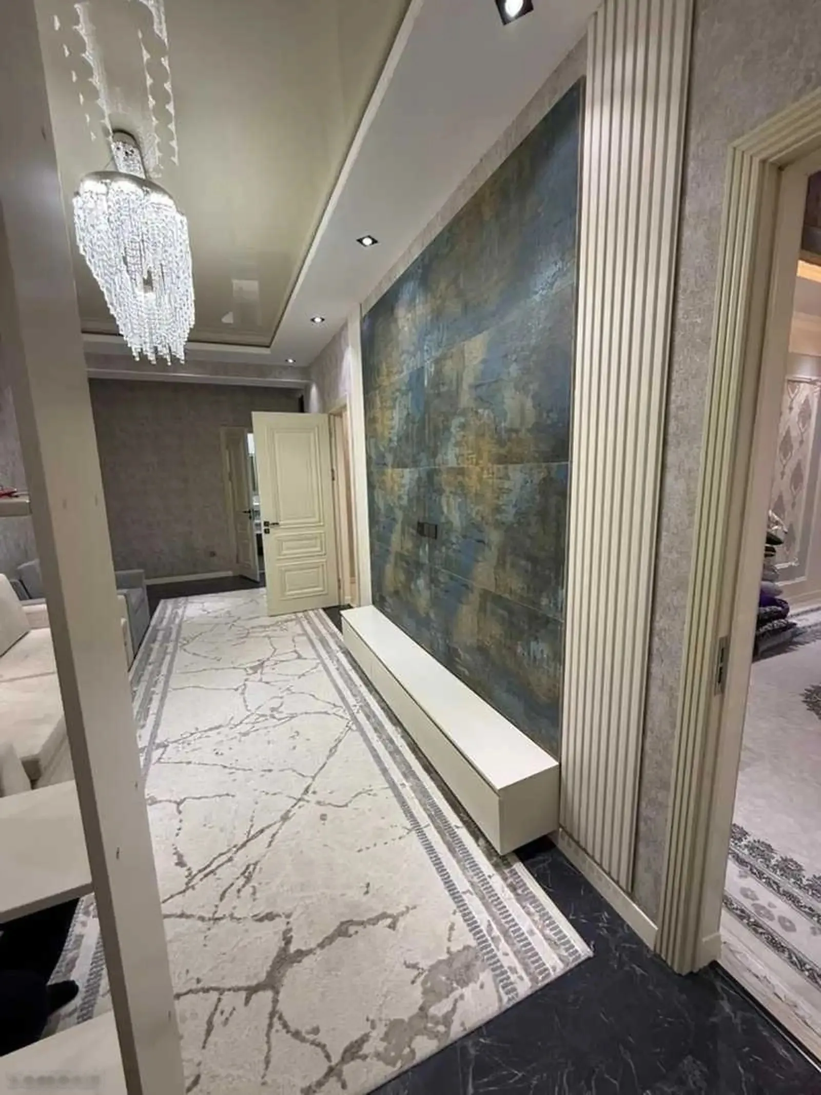 2-комн. квартира, 4 этаж, 100м², Голубой экран