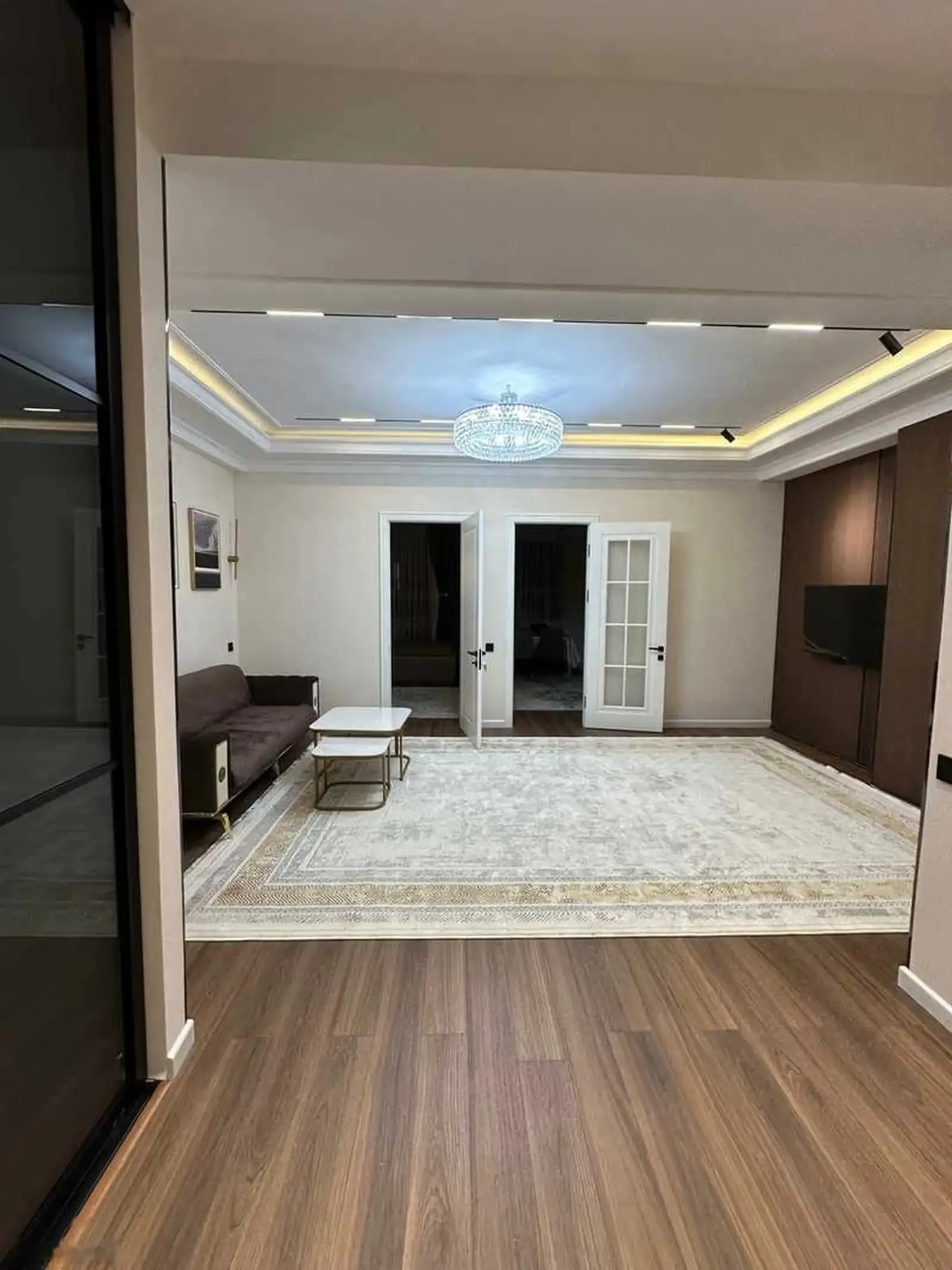 2-комн. квартира, 12 этаж, 65м², Цум, доми Себистон