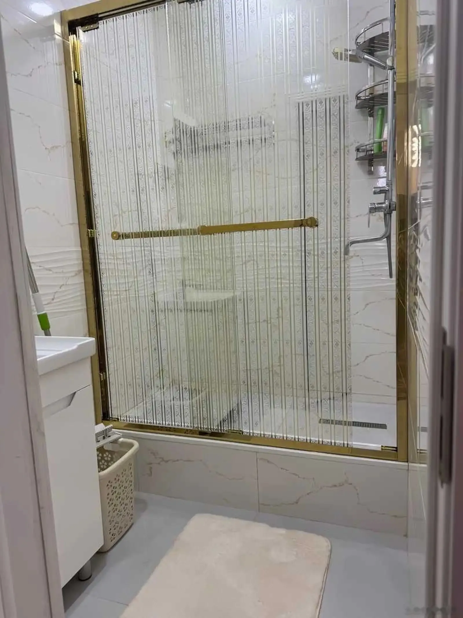 2-комн. квартира, 4 этаж, 60м², Боги ботаники