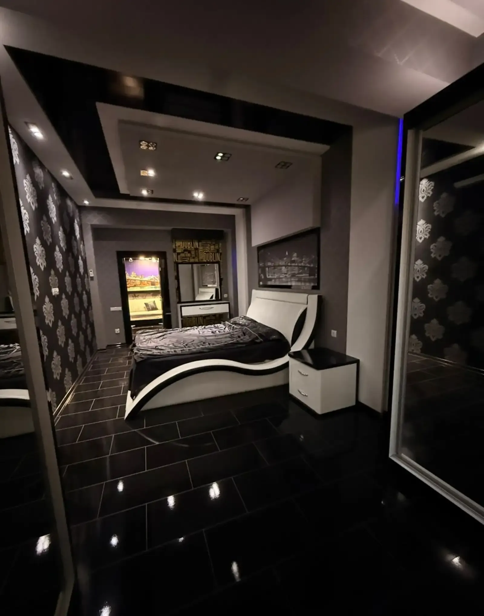 3-комн. квартира, 4 этаж, 138 м², Цирк, Молодежный театр