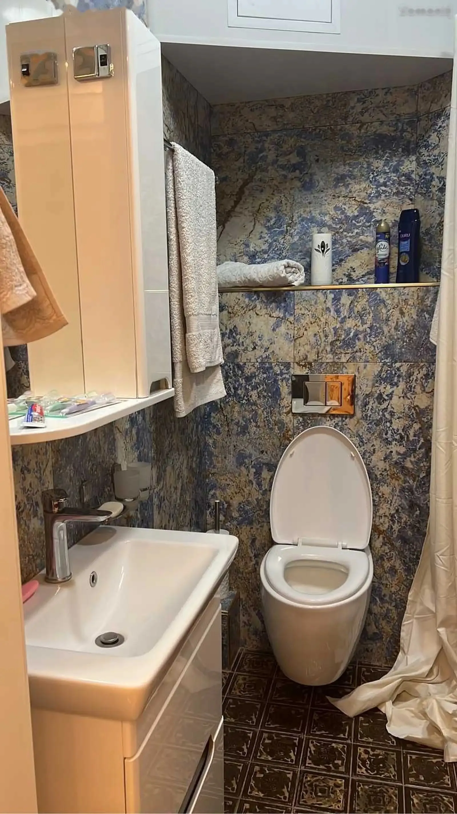 1-комн. квартира, 17 этаж, 75 м², ОВИР