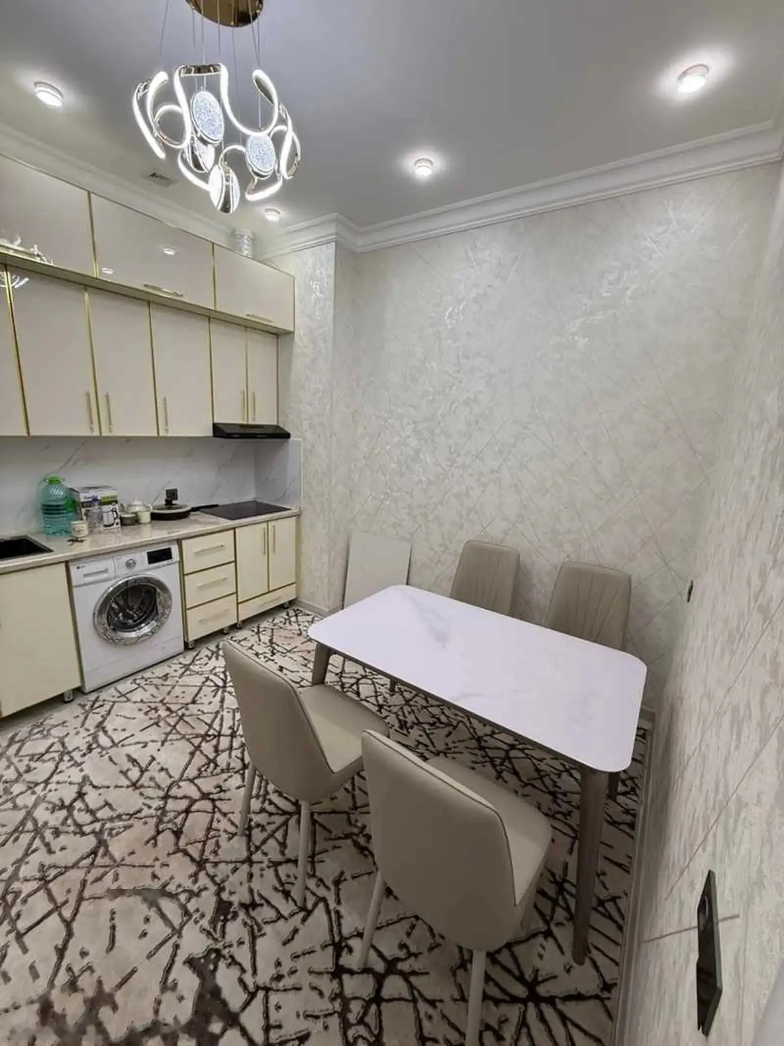 2-комн. квартира, 6 этаж, 75м², Сафо