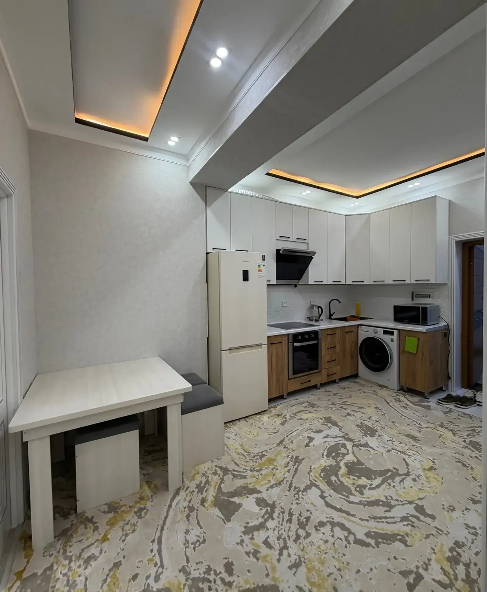 2-комн. квартира, 10 этаж, 65м², Шохмансур/Хилтон