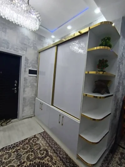 Шкаф для прихожей