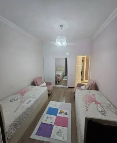 4-комн. квартира, 2 этаж, 120м², Сино
