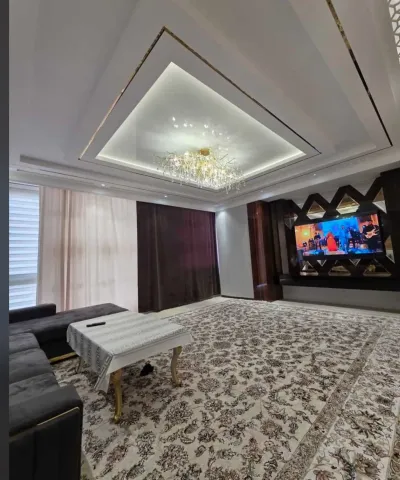 2-комн. квартира, 10 этаж, 90м², сино