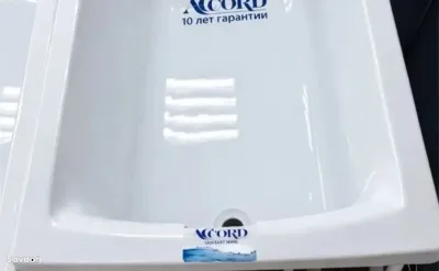 Акриловая ванна Accord 140/70см