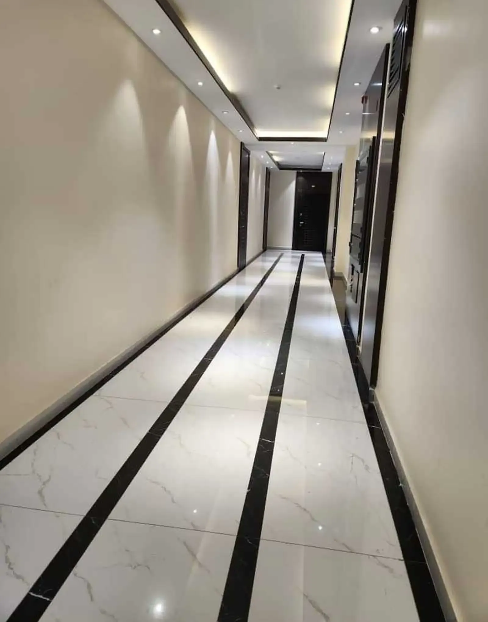2-комн. квартира, 3 этаж, 64м², Хилтон
