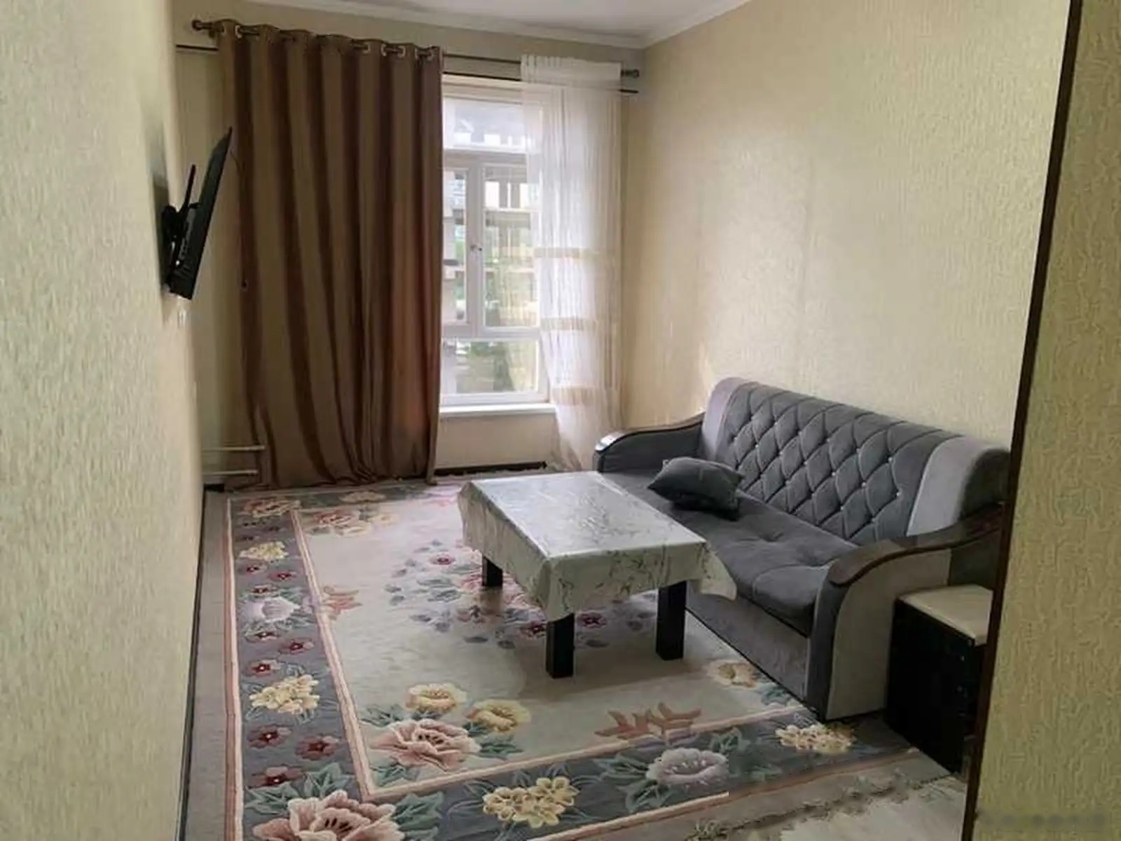 3-к квартира, 4 этаж, 80 м², шохмансур