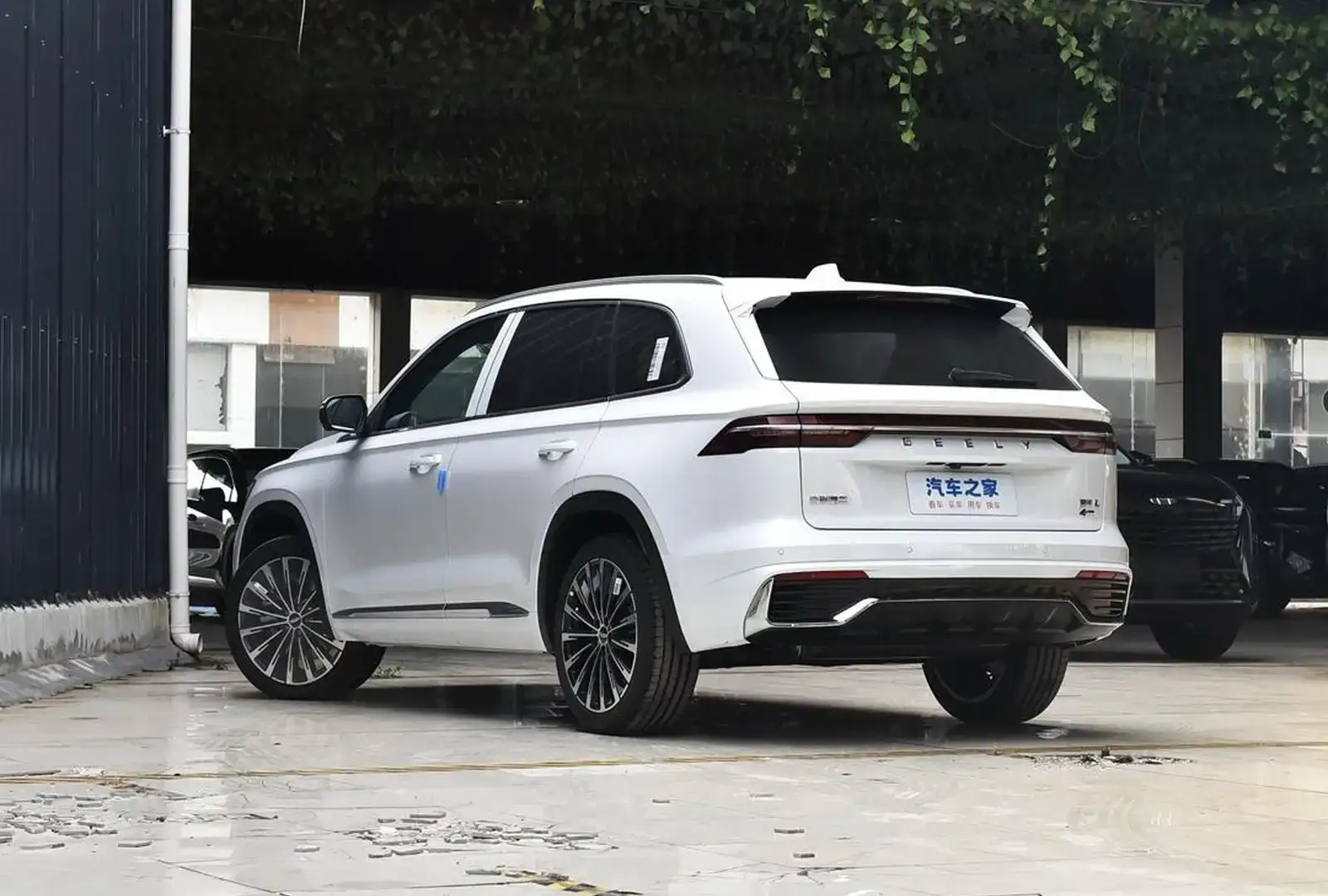 Geely Monjaro,