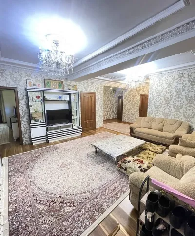 3-к квартира, 5 этаж, 156 м², Овир