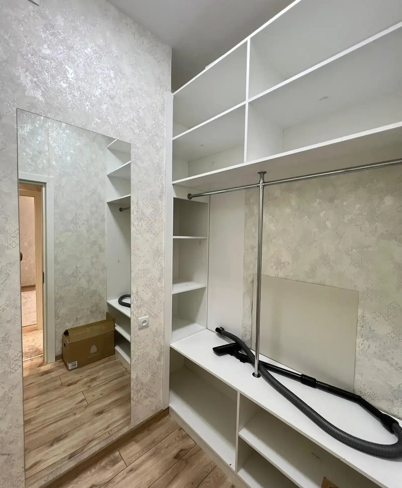 2-комн. квартира, 6 этаж, 67м², Овир/грандь отель