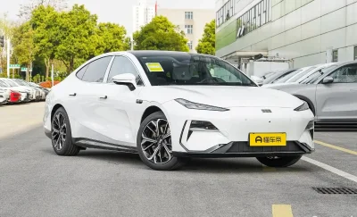 Geely Galaxy E8, 2025