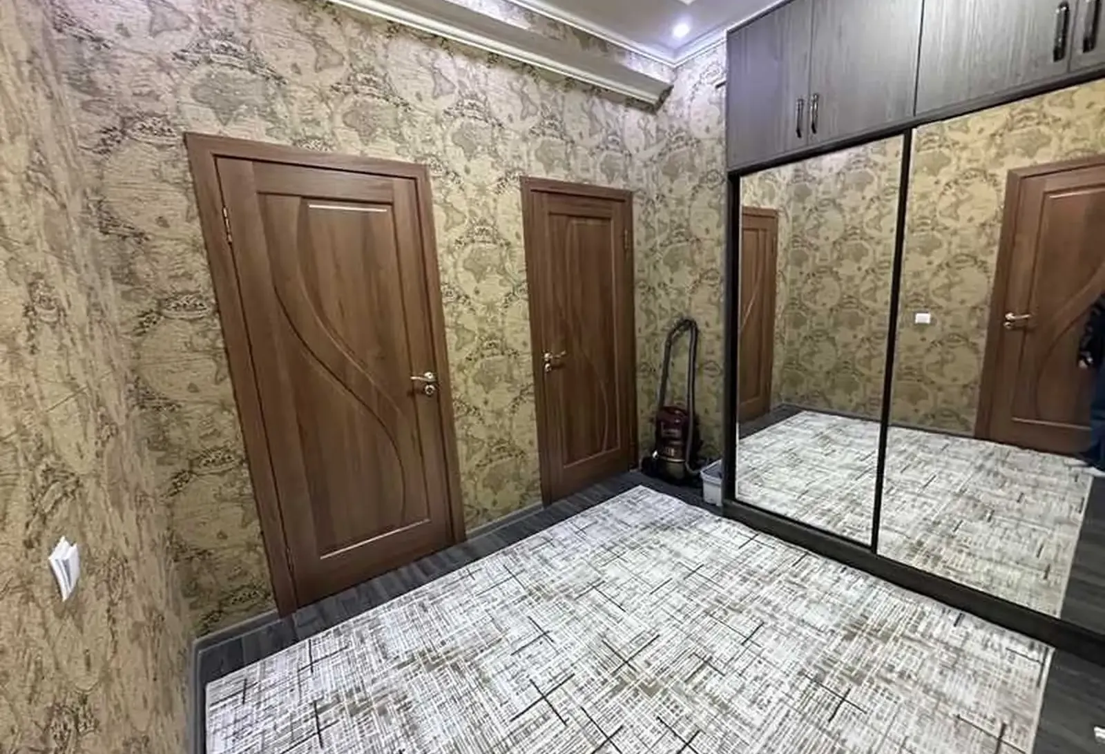 2-комн. квартира, 10 этаж, 60м², Овир