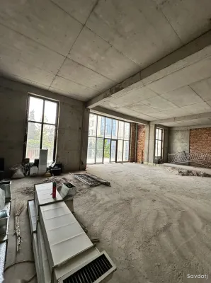 Помещение под свободное назначение, 270м², Сзади гостиницы Сафо, Спуск пединститута, Центр
