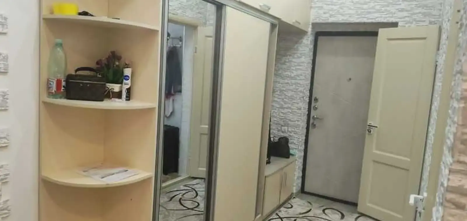 2-комн. квартира, 4 этаж, 75м², 82мкр
