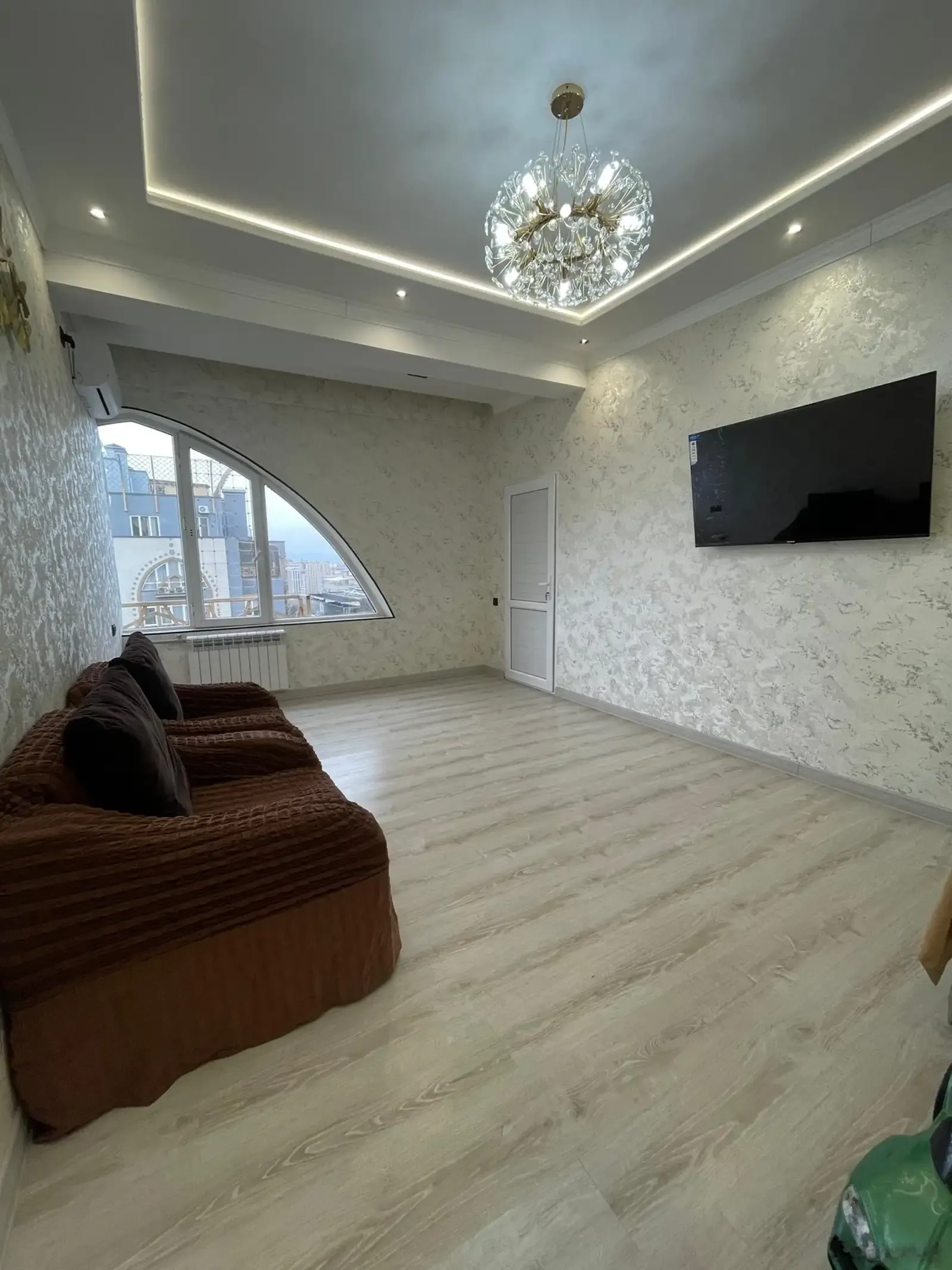 3-комн. квартира, 16 этаж, 65 м², Овир, напротив Султанбея над кондитерской София