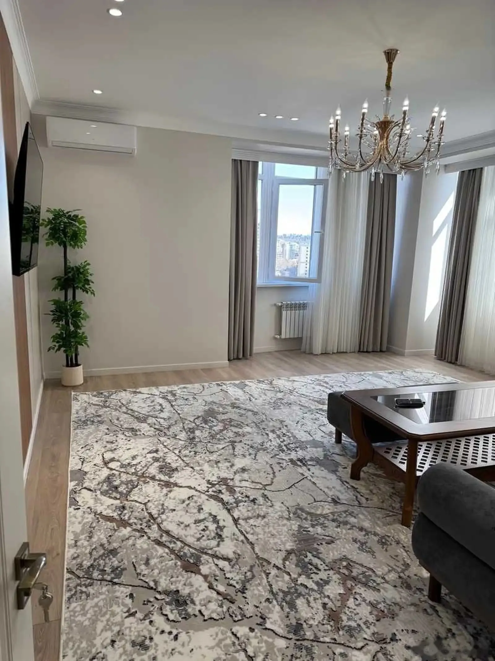2-комн. квартира, 13 этаж, 107м², пушти бонки милли