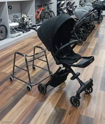 Прогулочная коляска VIP