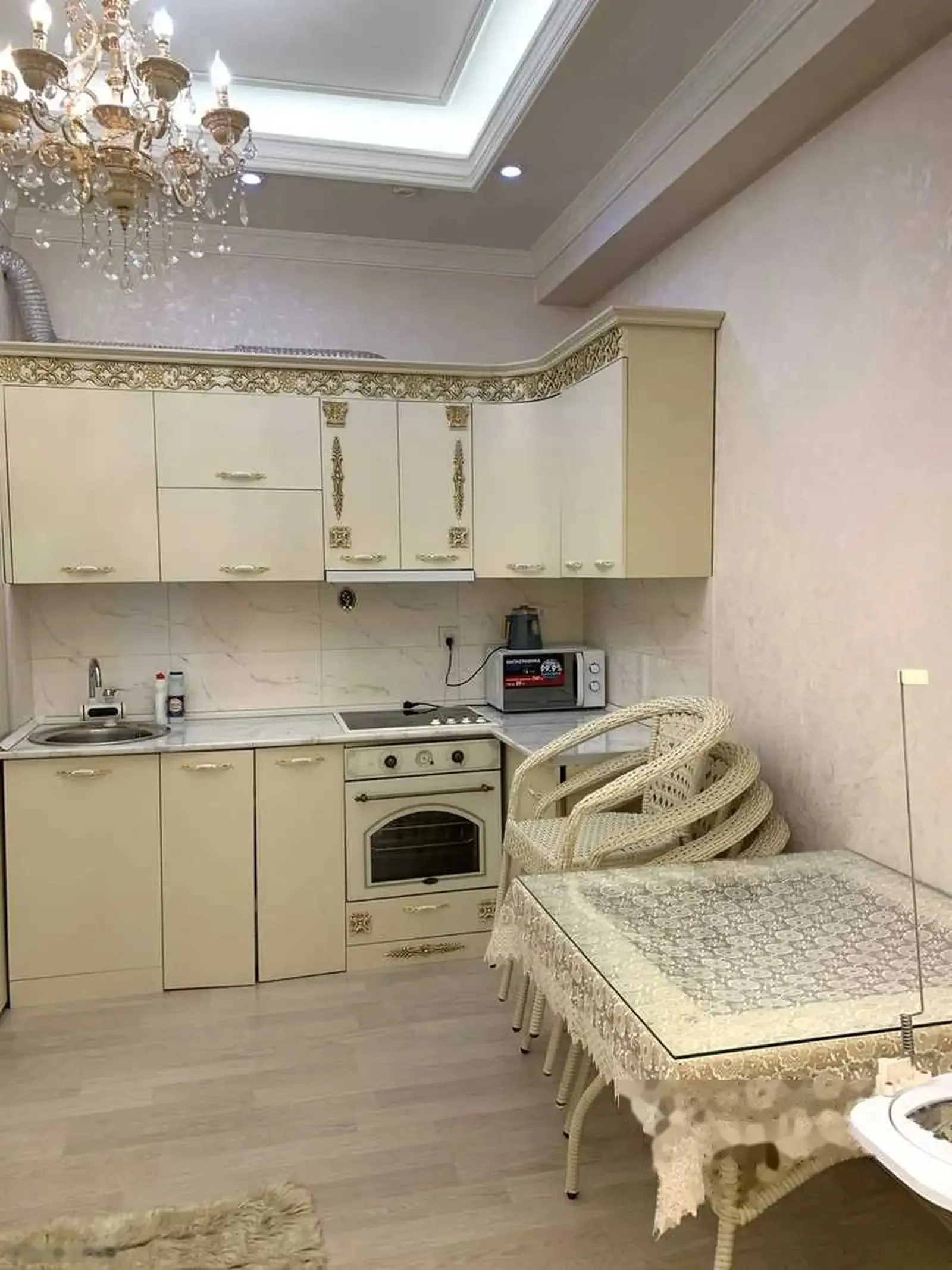 2-комн. квартира, 15 этаж, 54м², Хилтон