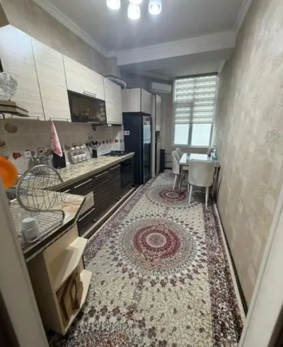 2-комн. квартира, 3 этаж, 80м², И Сомони Форел битонка (МЖК)