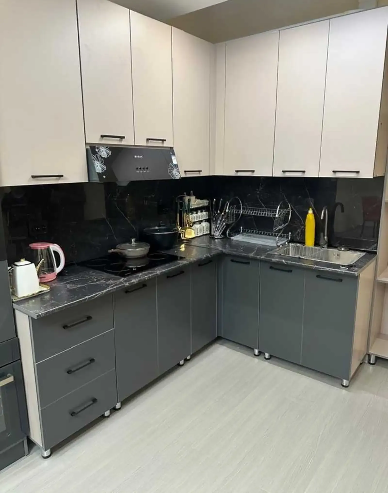 2-комн. квартира, 9 этаж, 97м², Хилтон