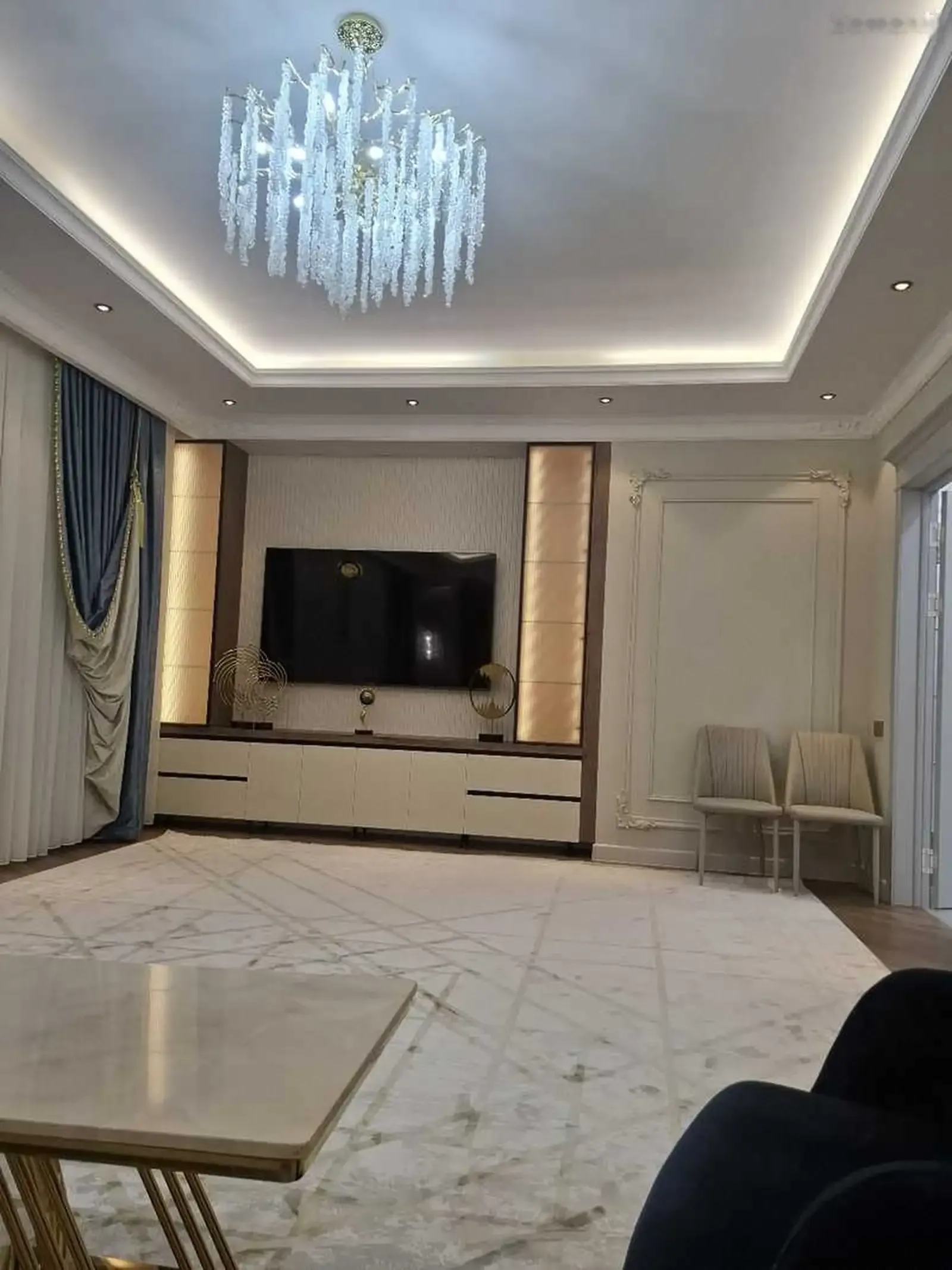 2-комн. квартира, 2 этаж, 80м², И Сомонӣ, Овир