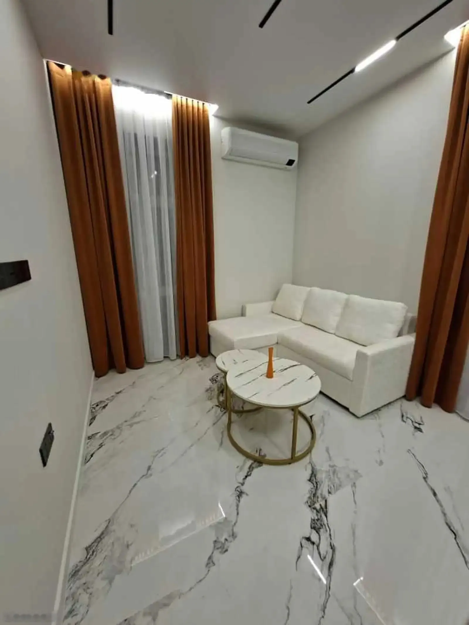 3-комн. квартира, 16 этаж, 89м², пайкари голубой экран