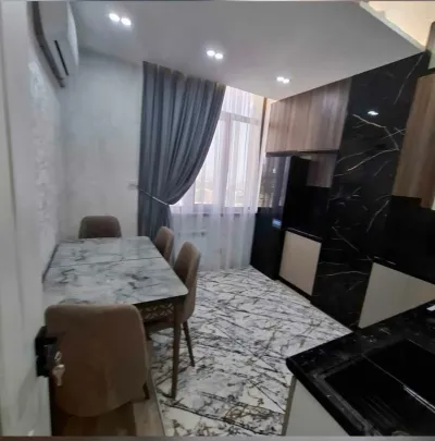 2-комн. квартира, 21 этаж, 71м², Шохмансур