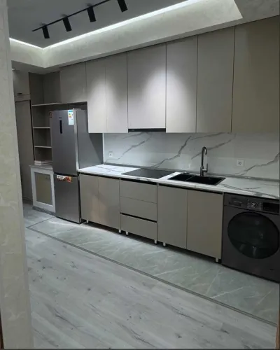 2-комн. квартира, 5 этаж, 50м², Овир, Гранд отель