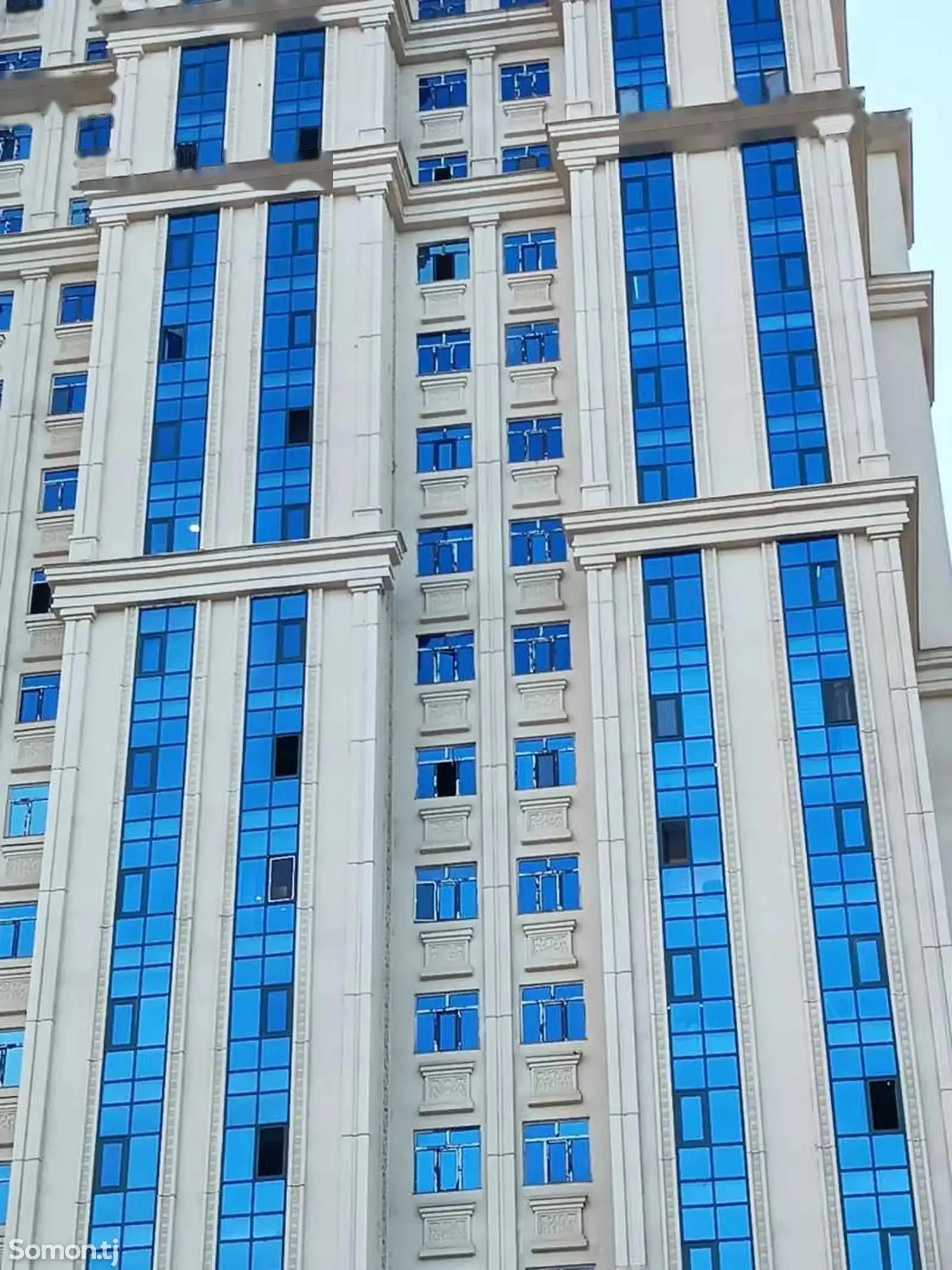 2-комн. квартира, 13 этаж, 75м², голубой экран