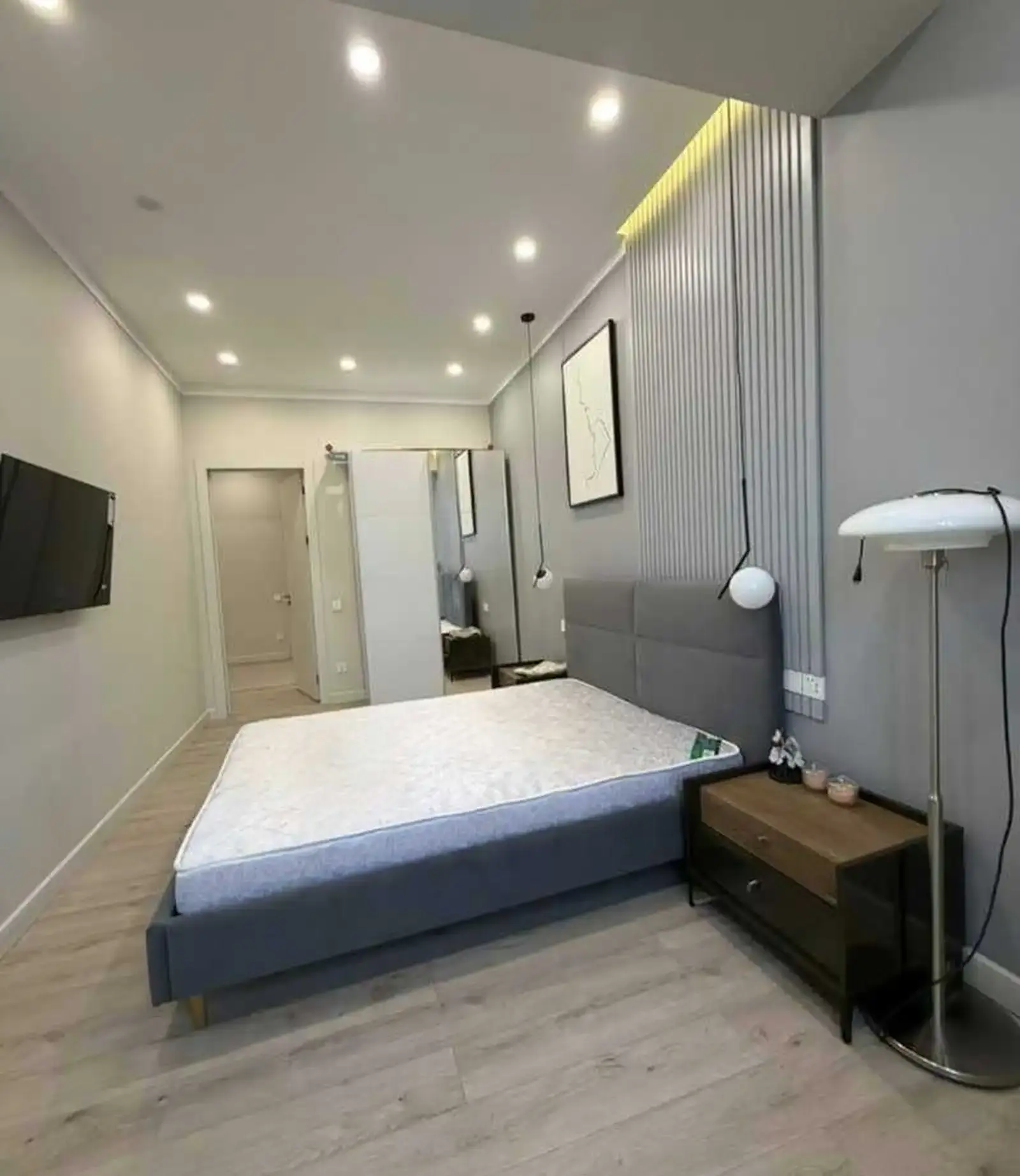 3-комн. квартира, 13 этаж, 110м², И. Сомони, Ашан