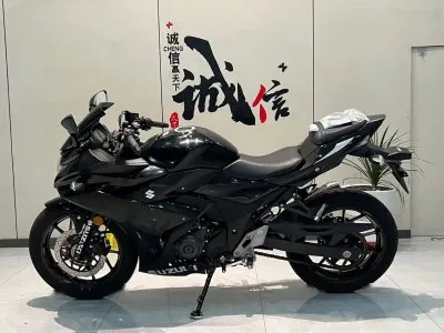 Мотоцикл Suzuki GS250R