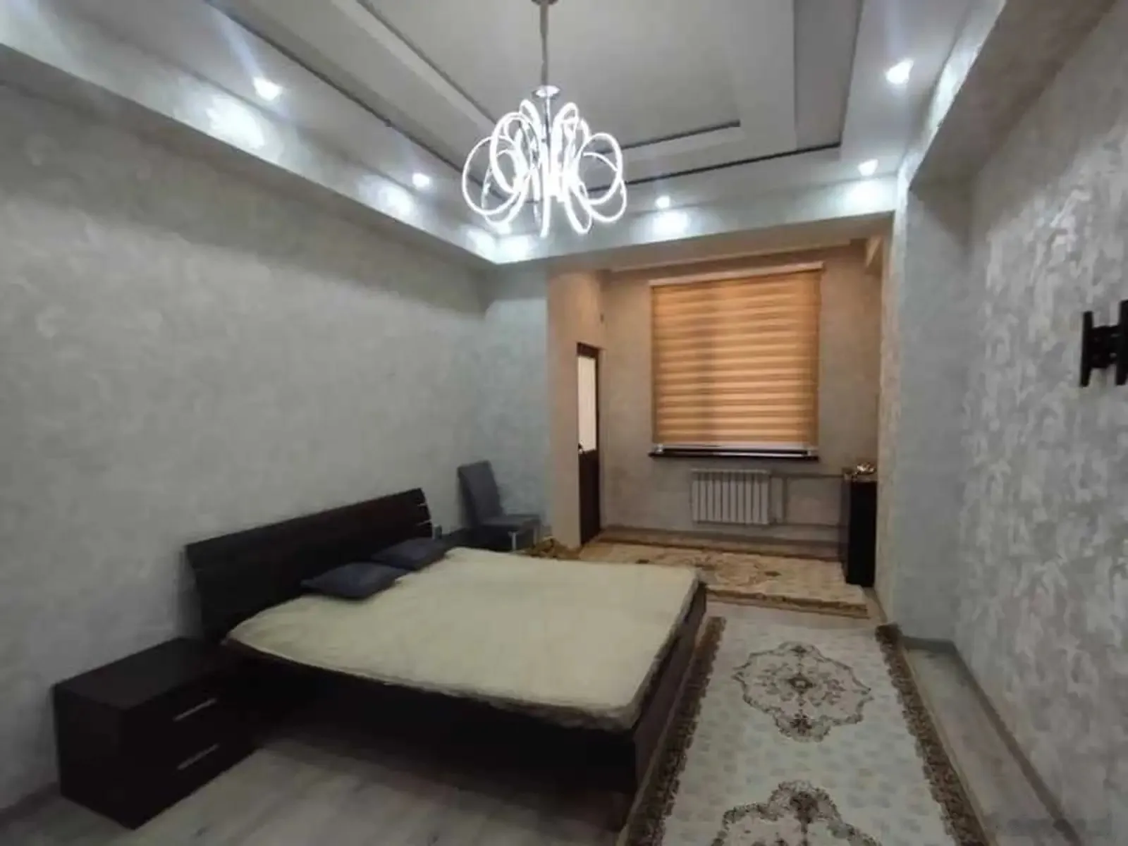 2-комн. квартира, 12 этаж, 80м², Шохмансур