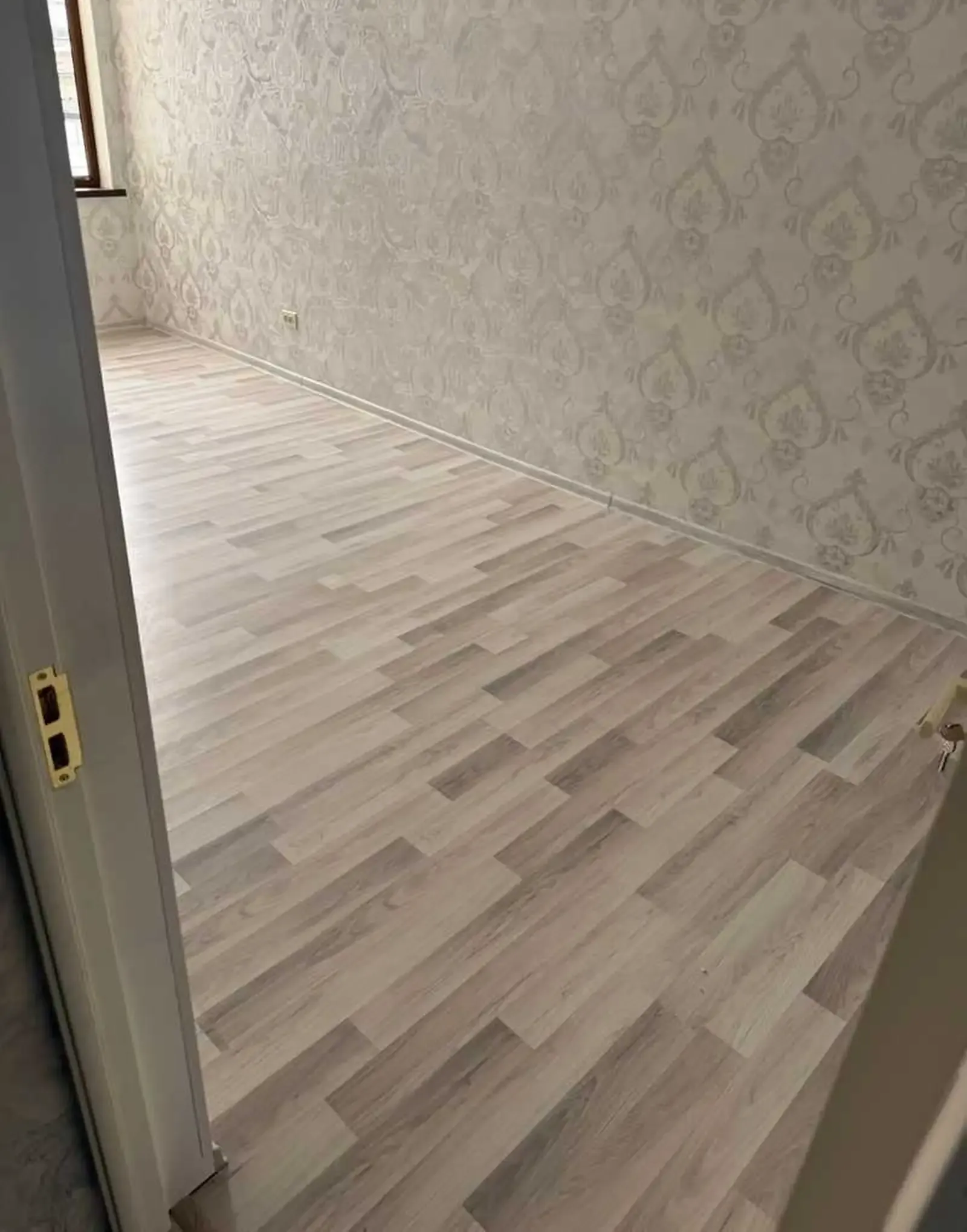 2-комн. квартира, 3 этаж, 65м², Сино