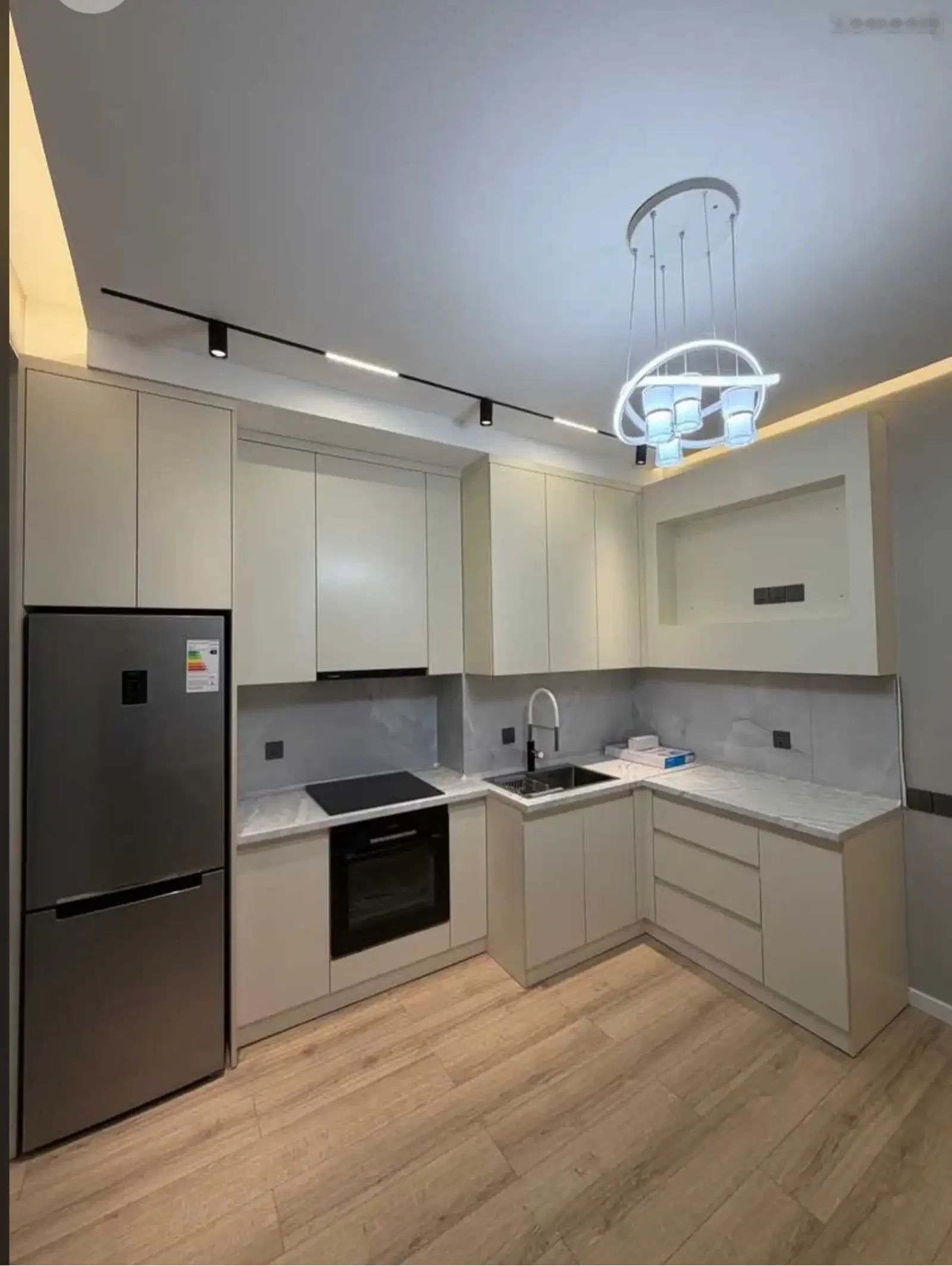 2-комн. квартира, 12 этаж, 76м², И.Сомони