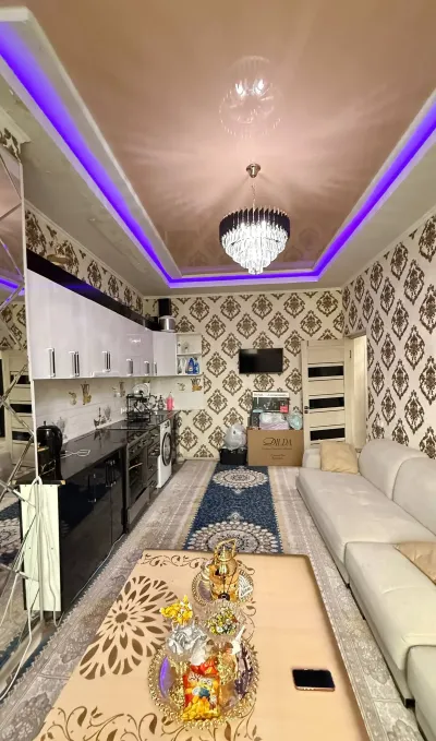 3-комн. квартира, 1 этаж, 85 м²,   102мкр