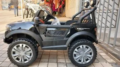 Детский электромобиль