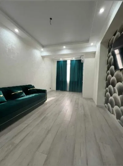 2-комн. квартира, 10 этаж, 52м², Шохмансур