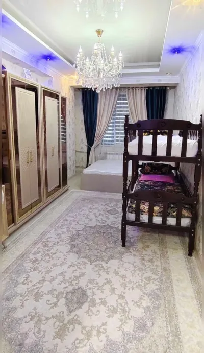 2-комн. квартира, 3 этаж, 70м², Фирдавси