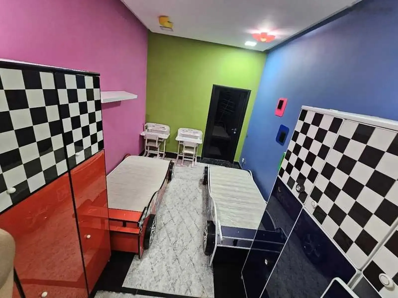 3-комн. квартира, 3 этаж, 105м², 112мкр