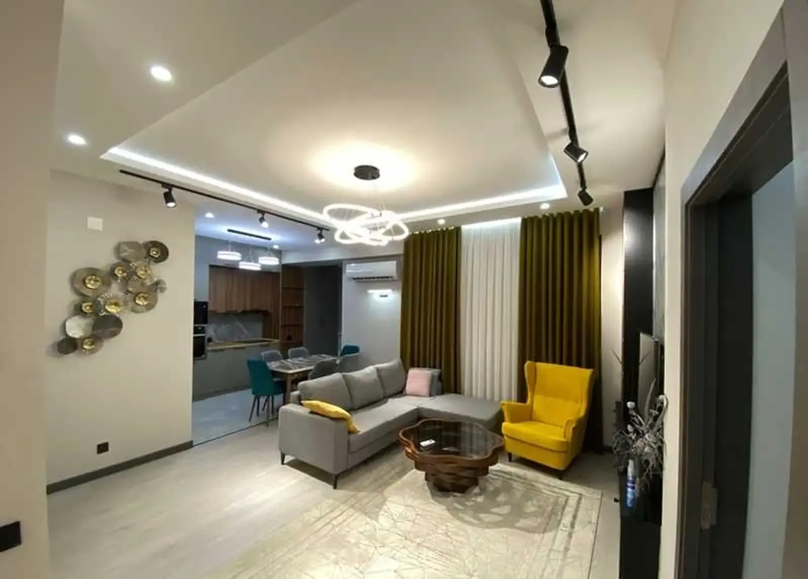 2-комн. квартира, 16 этаж, 78м², Доми Бустон сити