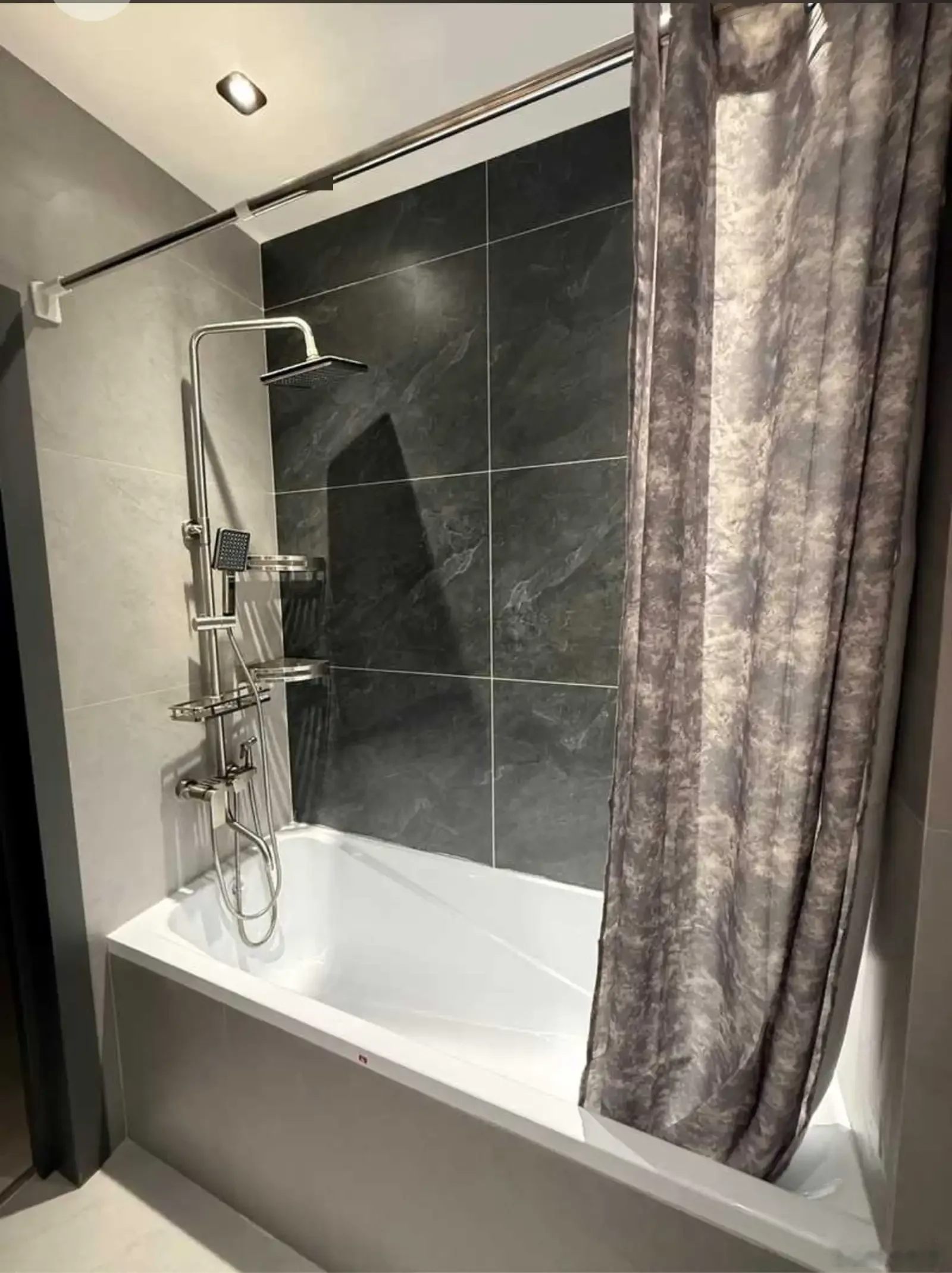 2-комн. квартира, 6 этаж, 60м², Карамова
